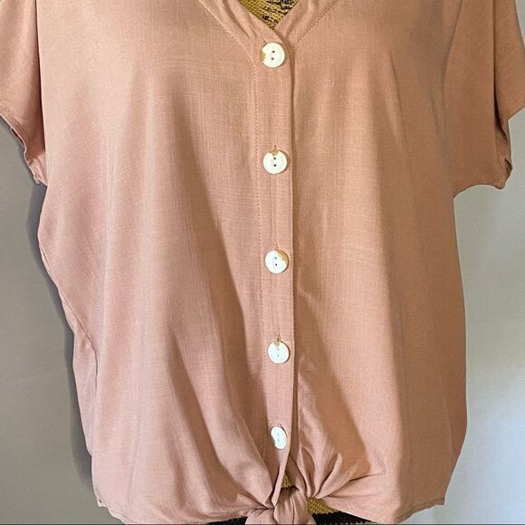 UNIVERSAL THREAD Pink Tie Front Top/Blouse NWT Medium - Picture 3 of 7